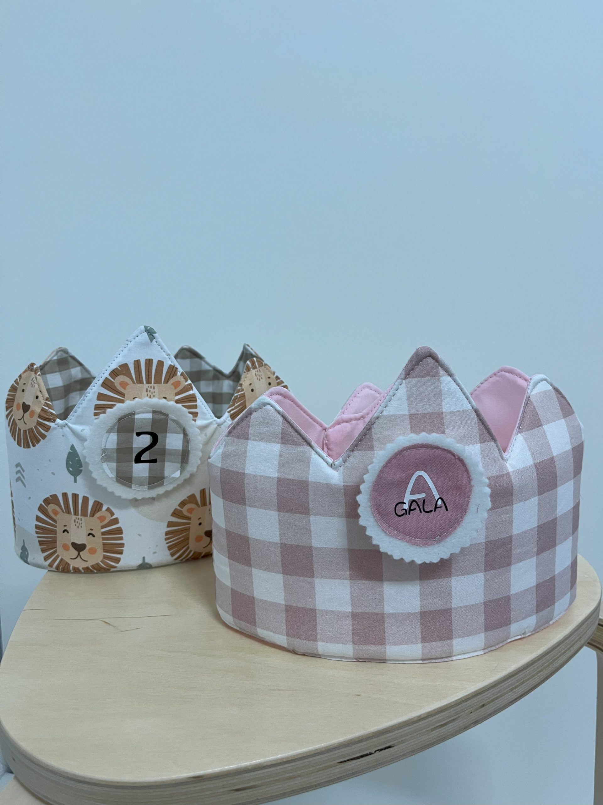 CORONA Cumple VICHY ROSA - Lazada atras - Imagen 5