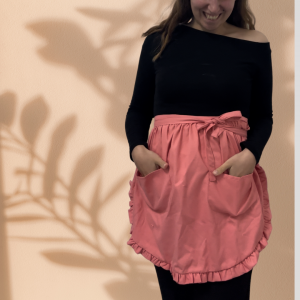 MANDIL Rosa salmón volantes INFANTIL/ADULTO -PIEZAS ÚNICAS