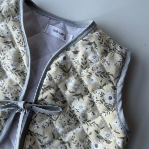 Chaleco ACOLCHADO bebé infantil  FLORES GRIS