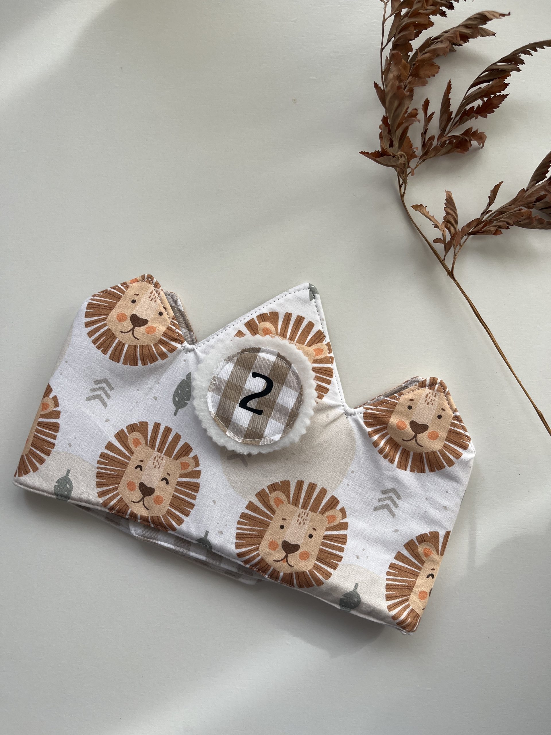 CORONA Cumple LEONES + VICHY BEIGE