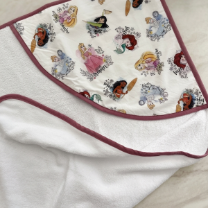 Capa de Baño Infantil / Princesas Disney (Última Unidad)